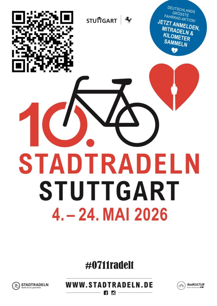Plakat für das 10. Stadtradeln Stuttgart mit einer Fahrradgrafik, einem roten Herz und den Veranstaltungsdaten: 4-24 Mai 2026. Enthält einen QR-Code, eine Website und eine blaue Sprechblase, die zur Anmeldung auffordert.